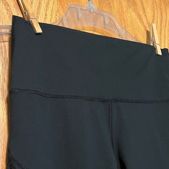 Arie Black High-Waist Leggings - Picture 7 of 15